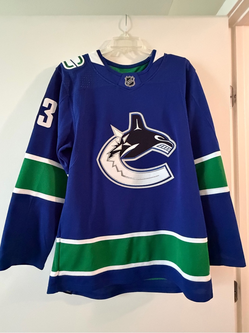 Vancouver Canucks Quinn Hughes Jersey